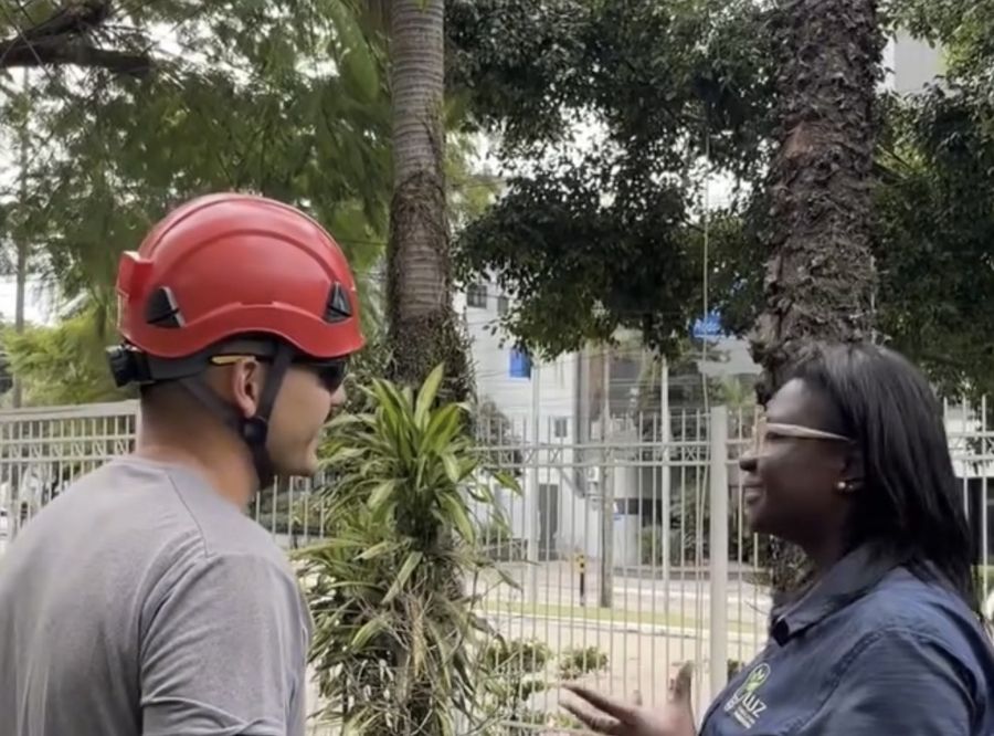 Equipe da Castor e consultora ambiental avaliando o local